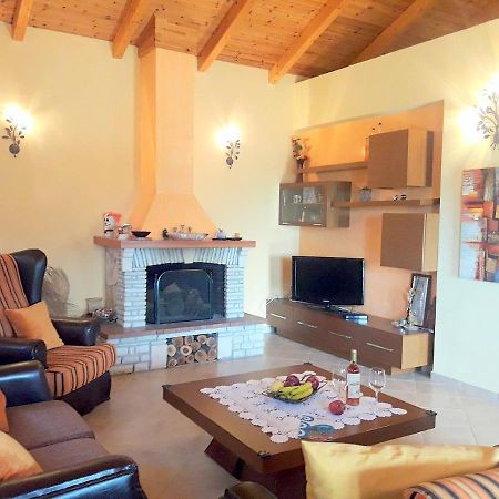 Two Seas Apartment Stavros  ภายนอก รูปภาพ